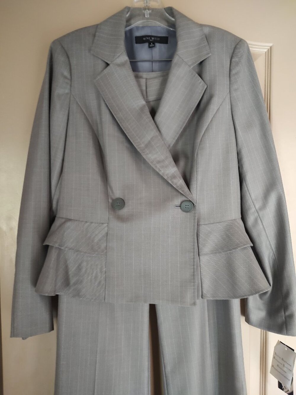 NWT - NINE WEST 2-PC GREY PINSTRIPED LINED SUIT (8)